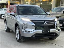 ميتسوبيشي اوتلاندر